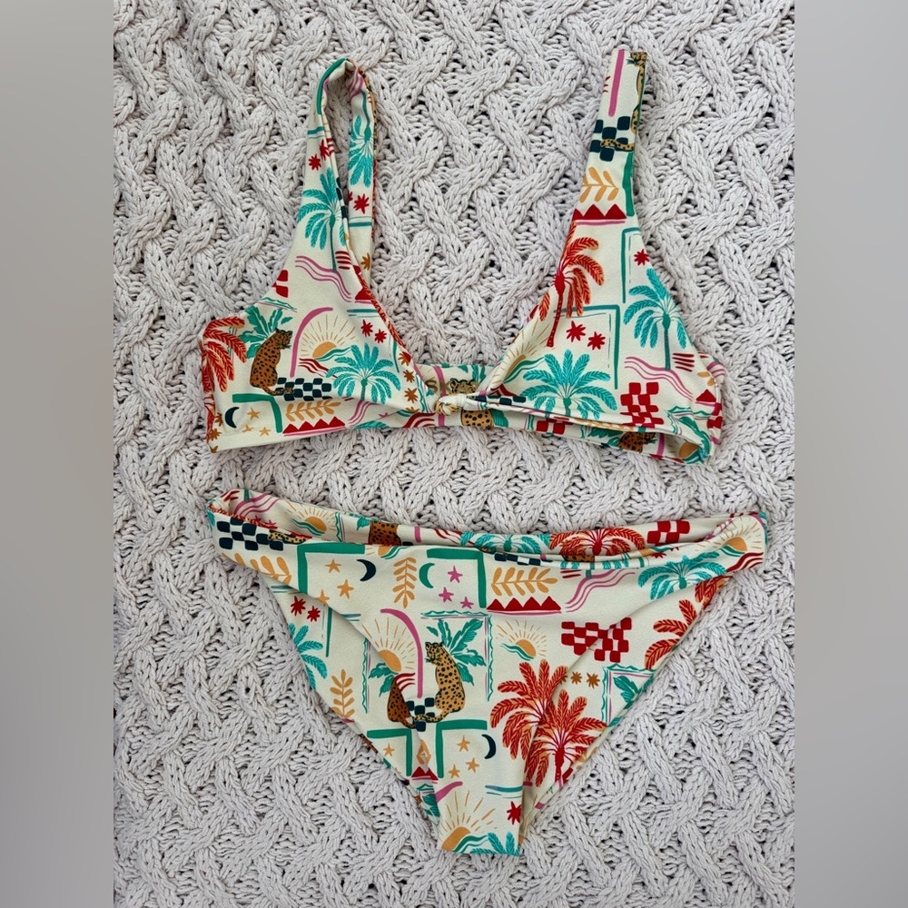 Skatie Colorful Tropical Print Bikini